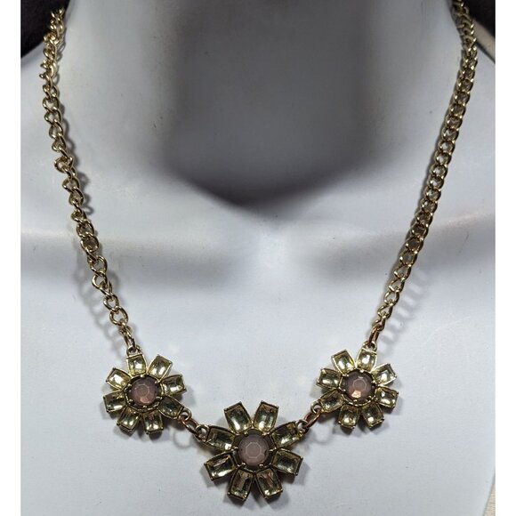 Retro Fairycore Gemmed Triple Flower Necklace - Picture 2 of 6